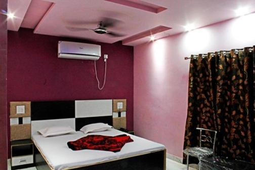 Hotel Roshan Varanasi Bagian luar foto
