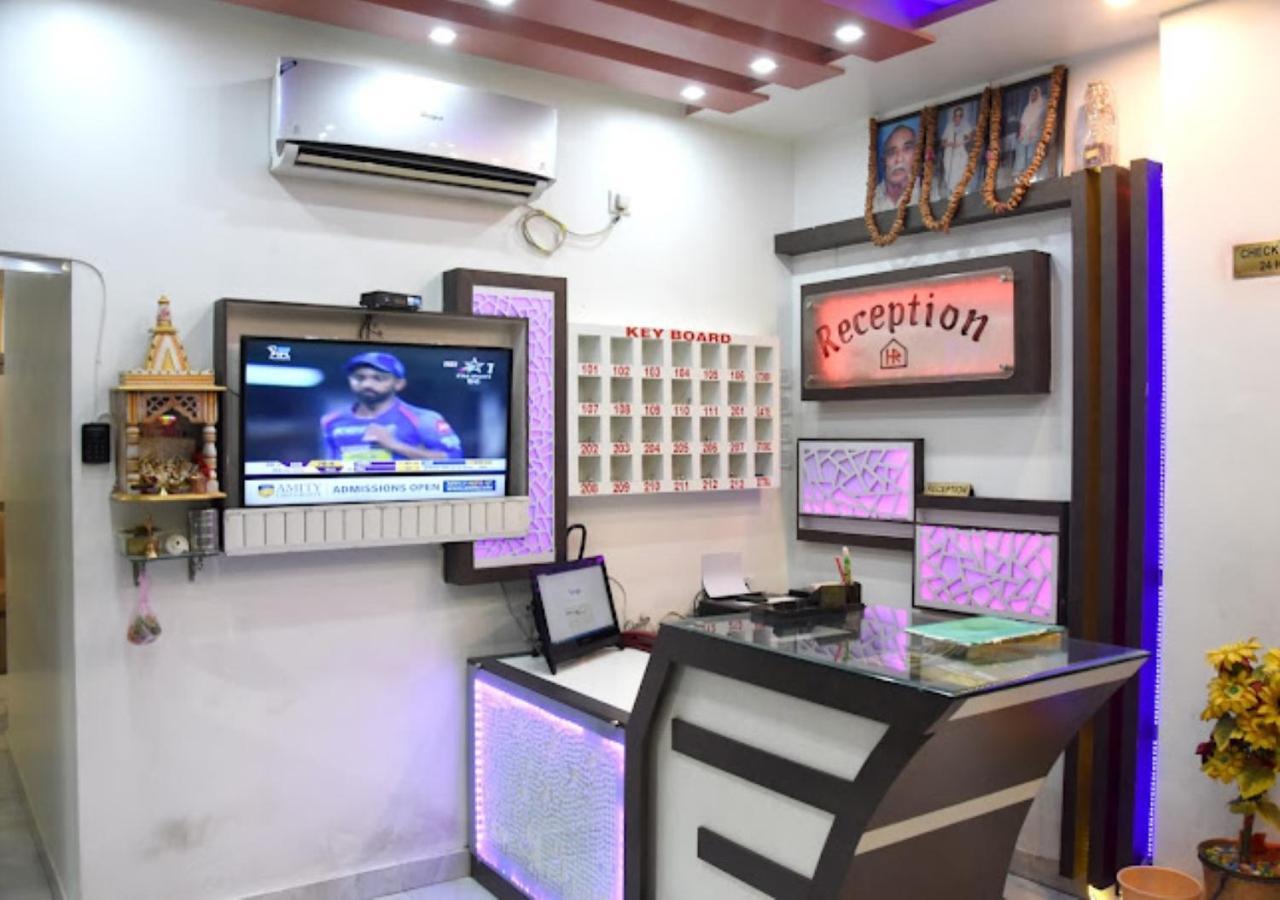 Hotel Roshan Varanasi Bagian luar foto
